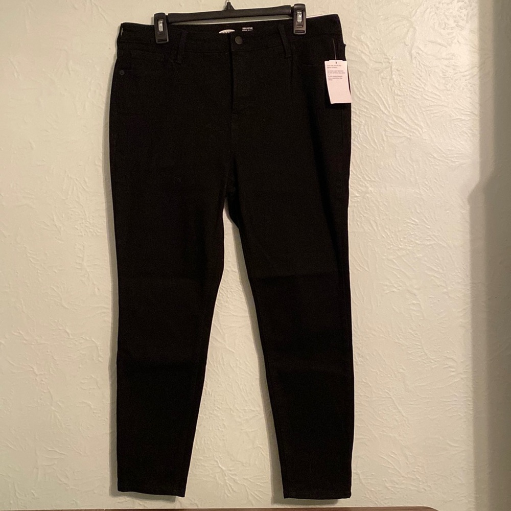 Old Navy Rockstar Super Skinny High Rise Black Skinny Jeans